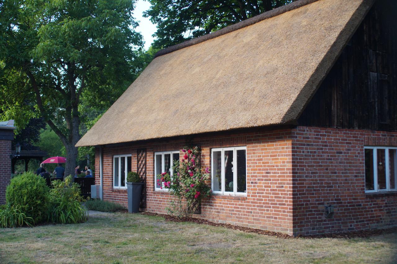 Landhaus Absalonshorst Ξενοδοχείο Groß Grönau Εξωτερικό φωτογραφία